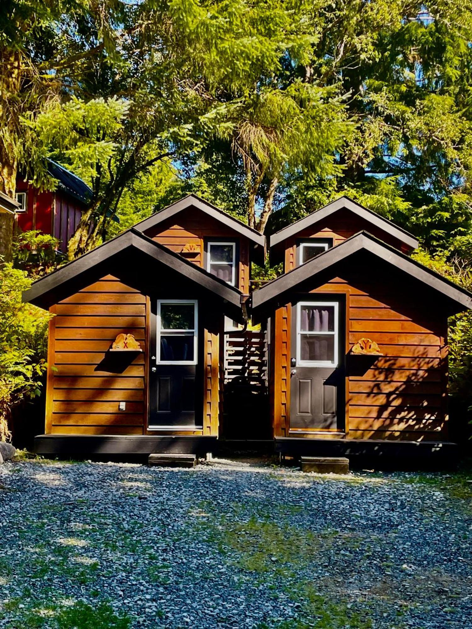 The Hiker Huts Hotel Port Renfrew Eksteriør billede